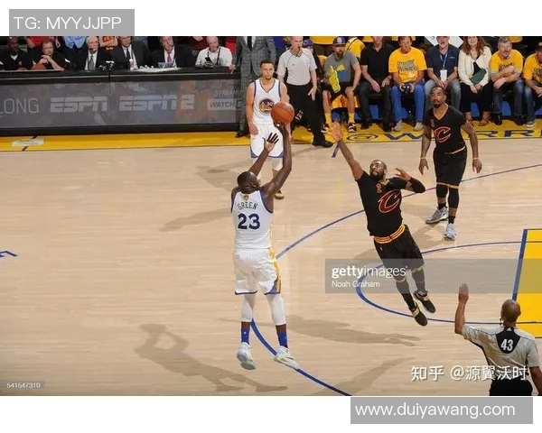 2015年NBA勇士与魔术精彩对决回顾及赛后分析