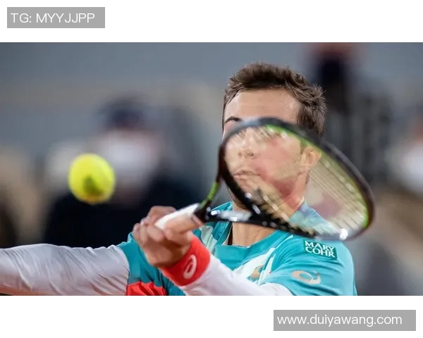 加斯东与蒂姆的精彩对决谁能在网球赛场上笑到最后